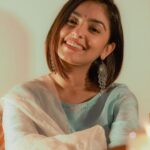 Maira Doshi Instagram - Indian Love! By the very talented: @atanu_naik ;) who says that he can’t take good pictures ;) . . . #Ethenic #EthenicLook #Traditional #Indian #IndianWear #CampaignShoot #Rakshabandhan