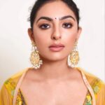 Maira Doshi Instagram - @mehakoberoi @akshay_26
