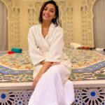 Maira Doshi Instagram – To do list:
Schedule a spa 
Get a spa 
Book my next spa ;)

@shilp_wellness
