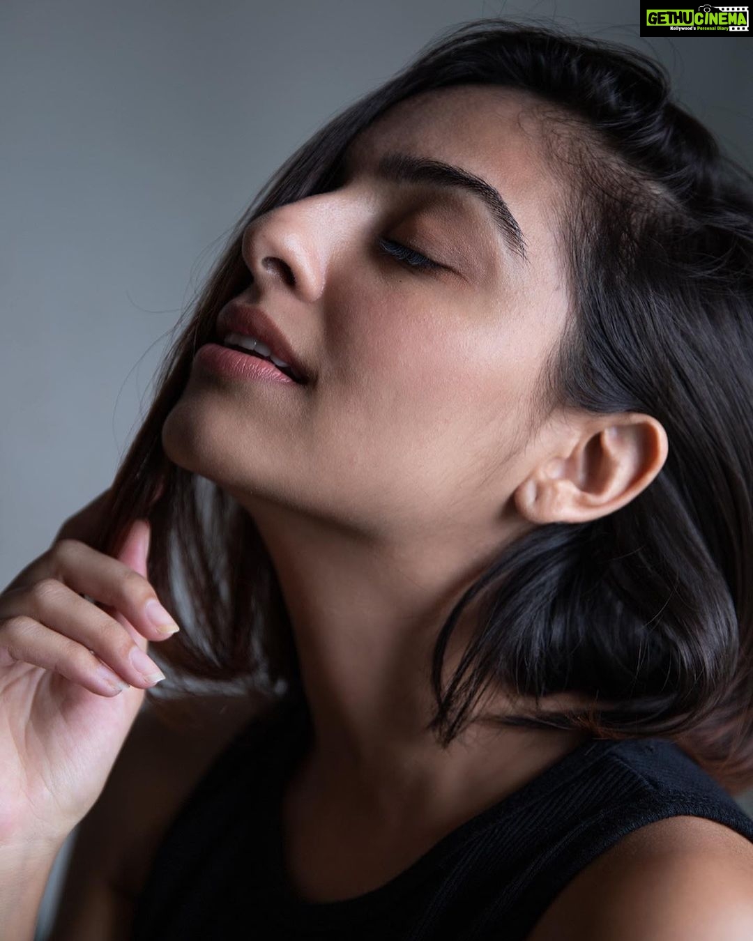 Maira Doshi Instagram - @girish_rajput_photography @16_sagittarius_91