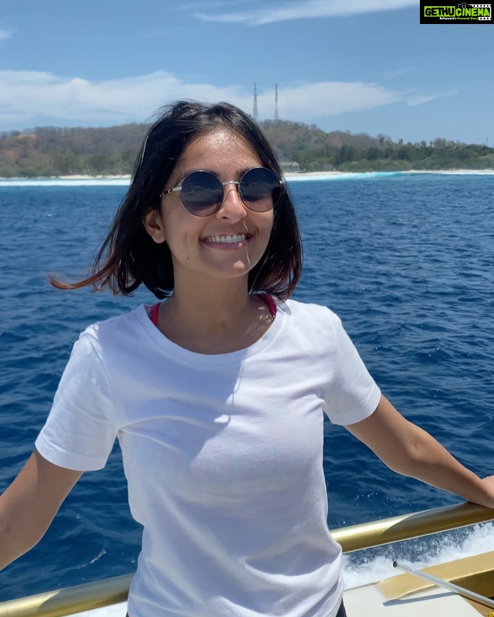 Maira Doshi Instagram - To good places! ❤️ #bali #indonesia #giliislands #boatride #ocean #waves Gili islands