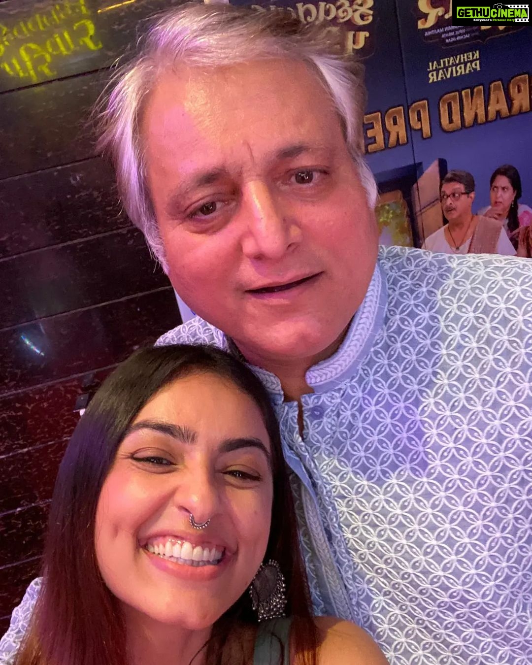 Maira Doshi Instagram - #KehvatlalPariwar Premier! What a beautiful film and stunning performances by favorites! @shraddhadangar_official @bhavyagandhi97, you guys are bunch of talents, so proud ❤️ Beautifully directed by @director_vipul_mehta