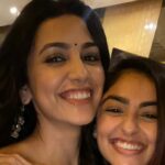 Maira Doshi Instagram - Yesterday at a premier of #NayikaDevi @khushishah what a lovely work and amazing effort to make Gujarati cinema glorious. Kudos to the team @a.tree.entertainment #nayikadevi #Premier