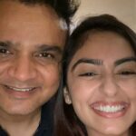 Maira Doshi Instagram - Yesterday at a premier of #NayikaDevi @khushishah what a lovely work and amazing effort to make Gujarati cinema glorious. Kudos to the team @a.tree.entertainment #nayikadevi #Premier