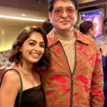 Maira Doshi Instagram – That was it ❤️ 
#AllMains
Ignore my teeth, I ate lipstick ;) 
@wardakhannadiadwala you’ve my heart ❤️ ❤️❤️

#SatyaPremKiKatha #PremierNight