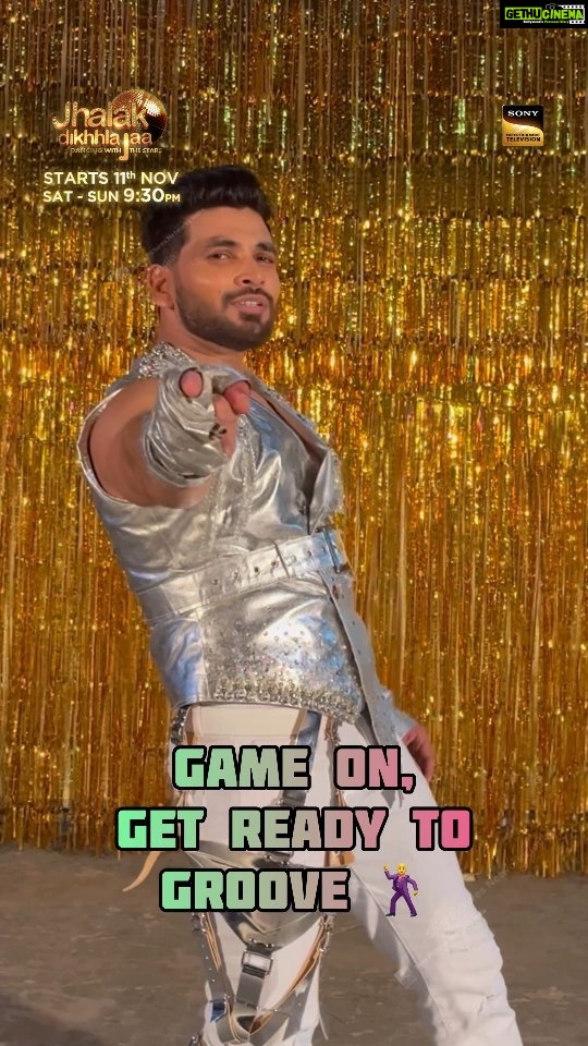 Malaika Arora Instagram - Kassa kay dost log? Humne toh yeh hookstep kar diya, ab aapki baari. Bring it on bhau. Get into the groove with the #HookedOnJhalak challenge. Tag @sonytvofficial and use the hashtag #HookedOnJhalak and #JhalakDikhhlaJaa so we can see your moves. Dekhiye 11th Nov se #JhalakDikhhlaJaa, Sat-Sun raat 9:30 sirf #SonyEntertainmentTelevision par. @malaikaaroraofficial @shivthakare9 @farahkhankunder @arshad_warsi #NewShow #JhalakDikhhlaJaaOnSonyTV