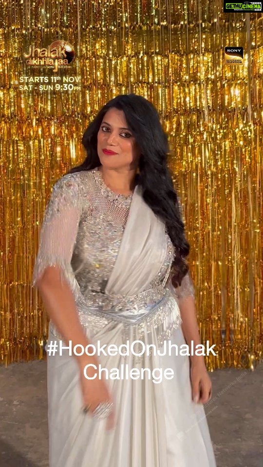 Malaika Arora Instagram - Sab apna apna talent dikhao. Game on! We’re waiting to see you take the #HookedOnJhalak challenge. Tag @sonytvofficial and use the hashtag #HookedOnJhalak and #JhalakDikhhlaJaa so we can see your moves. Dekhiye 11th Nov se #JhalakDikhhlaJaa, Sat-Sun raat 9:30 sirf #SonyEntertainmentTelevision par. @malaikaaroraofficial @karunakanchan @farahkhankunder @arshad_warsi #NewShow #JhalakDikhhlaJaaOnSonyTV