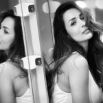 Malaika Arora Instagram – #PostPackUpShot with the always so gorgeous @malaikaaroraofficial…
#ShotOniPhone15ProMax..
The #PortraitMode just keeps amazing me!!
@apple
.
.
.
.
.
.
.
.
.
.
#MalaikaArora #ShotOniPhone #portraitmodeoniphone #mobilephotography #portraits #bandwportraits #15promax #iphonephotography #expression #composition #potd