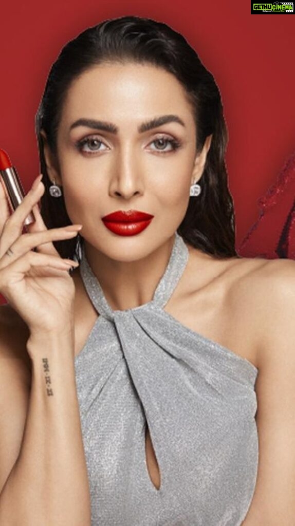 Malaika Arora Instagram - Here’s my fiery Power Kiss secret💄❤️ from the lip collection of Anastasia Beverly Hills. I picked “Royal Red” lipstick for this festive season. Tell me your favorite Satin and Matte shade from ABH. Comment below & get a chance to win a festive beauty hamper from the brand. Visit exclusive ABH @dIfmallofindia, @dlfpromenade, @phoenixpalladium, Boddess SIS, Ambience Mall Gurgaon & SS Beauty store. Shop online at @sephora_india, @mynykaa, @boddessbeauty, @tirabeauty, @myntra & @tatacliqpalette #AnastasiaBeverlyHillsIndia #ABHIndia #ABHlips #Thepowerkiss
