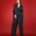 Malaika Arora Instagram - BOSSY AF…………..: Outfit: @massimodutti Necklace: @vandalsworld_unofficial Handstack: @karishma.joolry Shoes: @louboutinworld Styled by @aasthasharma @iammanisha @wardrobist Fashion Interns @shatakshipandeyy @vanshita_sehra HMU @meghnabutanihairandmakeup Managed by: @naureen.abdullah Shot by @amey_ghatge