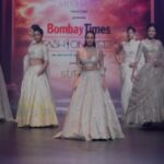Malaika Arora Instagram - Bombay times fashion week 💫 @yaksideepthireddy @timesfashionweek @freakymackofficial