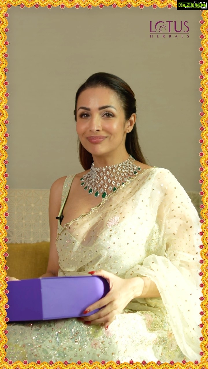 Malaika Arora Instagram - The season of glow has finally begun for Malaika, what about you ? 🤨 Grab your Lotus Diwali essentials for ₹1500 or more and get our festive box, Environment friendly scented candle and a 25% discount! Fill your cart today by visiting the link in bio 🔗 #MalaikaArora #LotusHerbals #YouthRX #Lotus #FestiveBox #30Yearsofredefinedbeauty #GiftBox