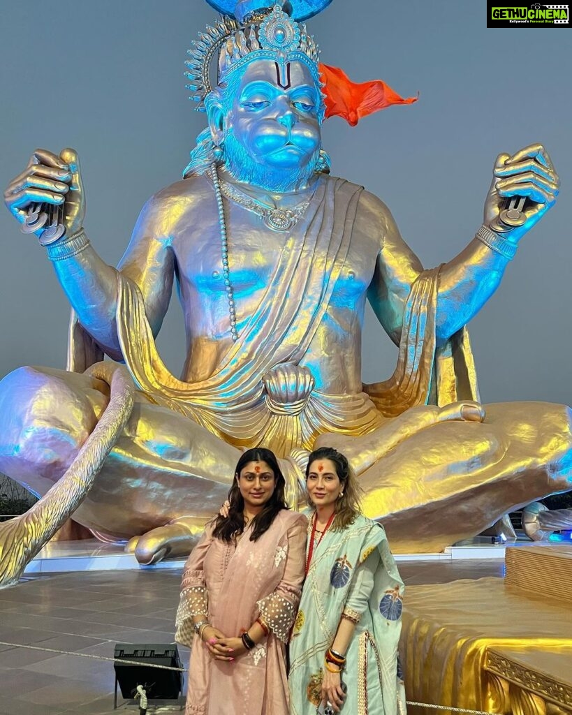 Malavika Instagram - In the Arms of the Divine, Finding Bliss 🤗🙏 Indore, M.P.