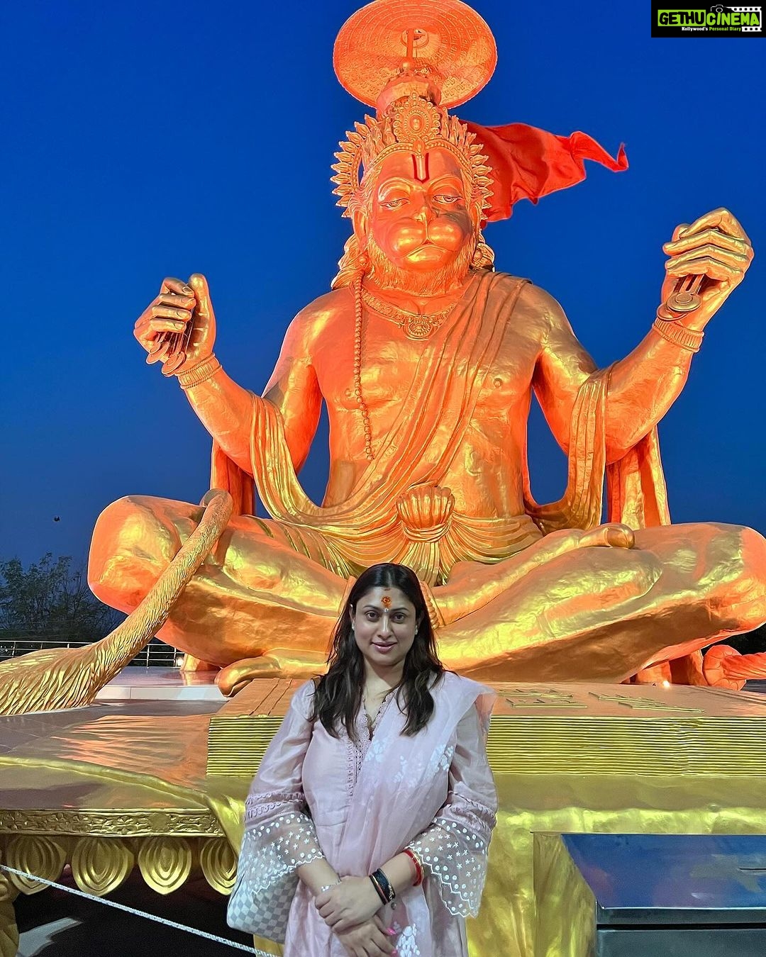 Malavika Instagram - In the Arms of the Divine, Finding Bliss 🤗🙏 Indore, M.P.