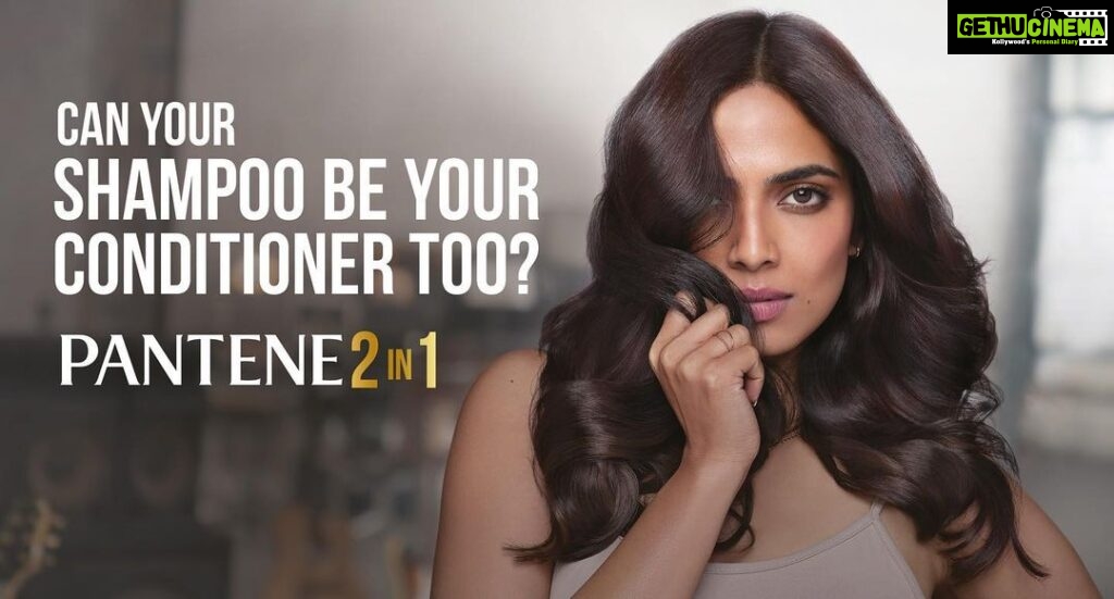 Malavika Mohanan Instagram - Can your shampoo fight dryness and hairfall in every wash? It’s #PantenePossible 💕 @pantene_india
