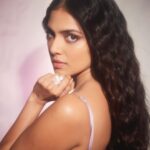 Malavika Mohanan Instagram – Lilac haze 💜

@shivamguptaphotography 
@nidhichang 
@nikitathadani9 
@theitembomb