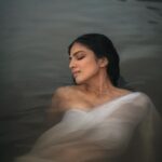 Malavika Mohanan Instagram - 🦢 📸 @bharat_rawail Makeup @makeupbylekha ; Assisted by @makeupartistraga Hair @bbhiral ; Assisted by @prashantkharadi_lalit Styled by @radhikaa2327 @theitembomb