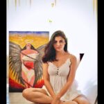 Malti Chahar Instagram - My 2nd painting❤️ To all the women who are on the journey of healing and breaking free❤️and to the men who’ve been supporting them🌹 Photography- @tusharmahajanofficial #painting #love #selflove #freedom