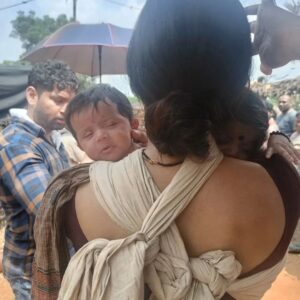 Manali Rathod Instagram - Amaira's first Baby Debut appearance in #tigernageshwarrao movie as @raviteja_2628 daughter 👧 

@amairavarma @raviteja_2628 @nupursanon @renuudesai
i