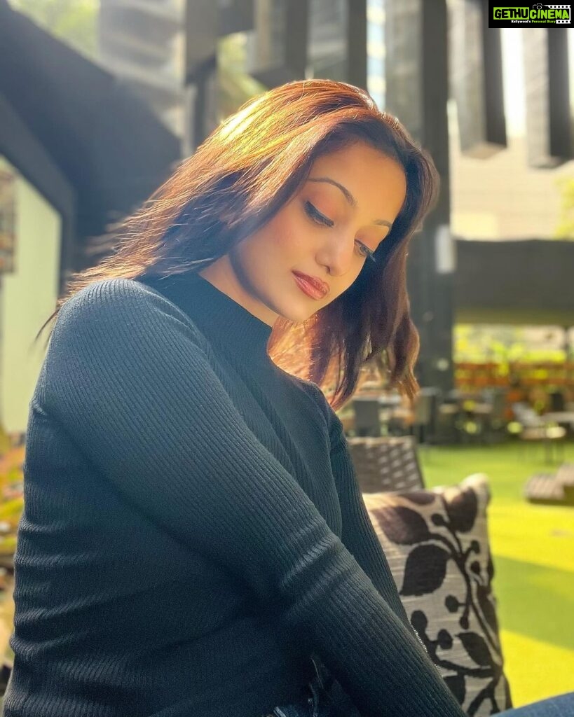 Manasi Naik Instagram - ✨ Thank you Universe 💫 I will Not Give Up Growing Glowing And Healing ❤️‍🩹 #ManasiNaik #Actor #Performer #Beingme #OnMyOwn #Beauty #OOTD #fashionstyle #MyStyle #Secret #grattitude #Happy #survivor #Growing #Glowing #WorkingHard #WatchMeGrow #ThankYou #SelfRealisation #survivor #Cultured #Morals #Focused #mentalhealthawareness #MentalPeace #NewDreams #NeverGiveUp #newbeginnings 🧿 #CatMomOf12