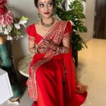 Manasi Naik Instagram - Karva Chauth Look 2023🌚🫶🏻 🙏🏻भगवान शिव और देवी पार्वती का आशीर्वाद आपके विवाह में प्रेम और खुशियाँ लाए.❤️ करवा चौथ के इस शुभ दिन पर व्रत रखने वाली सभी महिला दोस्तों को हार्दिक शुभकामनाएं! आपकी सभी आशाएँ और सपने सच हों…❤️🫶🏻 Happy Karwa Chauth To all who are Madly, Deeply and Truly in Love 🥰 Mehandi by 🌚 @hema_henna_artstudio Saree by 🌚 @surat_fashion_hub_24_ Styled by 🌚 @bharti_gala_makeup_hair_artist Thank you Universe 💫 I will Not Give Up Growing Glowing And Healing ❤️‍🩹 #ManasiNaik #Actor #Performer #Beingme #OnMyOwn #Beauty #OOTD #fashionstyle #MyStyle #Secret #grattitude #Happy #survivor #Growing #Glowing #WorkingHard #WatchMeGrow #ThankYou #SelfRealisation #survivor #Cultured #Morals #Focused #mentalhealthawareness #MentalPeace #NewDreams #NeverGiveUp #newbeginnings 🧿 #CatMomOf12