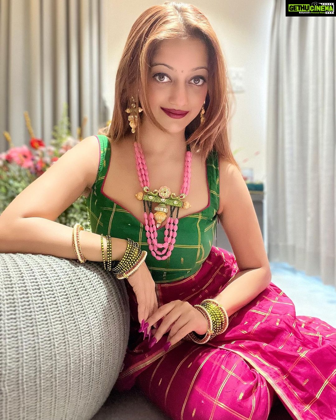 Manasi Naik Instagram - Best thing I ever did was STOP ๐ telling people whatโs going on in my life โฆ๐ Some people are Investments and some people are bills ๐ธ Know the Difference ๐๐ซถ๐ป Thank you Universe ๐ซ I will Not Give Up Growing Glowing And Healing โค๏ธโ๐ฉน #ManasiNaik #Actor #Performer #Beingme #OnMyOwn #Beauty #OOTD #fashionstyle #MyStyle #Secret #grattitude #Happy #survivor #Growing #Glowing #WorkingHard #WatchMeGrow #ThankYou #SelfRealisation #survivor #Cultured #Morals #Focused #mentalhealthawareness #MentalPeace #NewDreams #NeverGiveUp #newbeginnings ๐งฟ #CatMomOf12