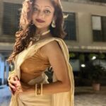 Manasi Naik Instagram – This year I met the most broken version of me, But Also The strongest ❤️
Kuch der Aur …⏳

Thank you Universe 💫
I will Not Give Up 
Growing Glowing And Healing ❤️‍🩹 

#ManasiNaik #Actor #Performer #Beingme  #OnMyOwn #Beauty #OOTD  #fashionstyle #MyStyle #Secret #grattitude #Happy #survivor #Growing #Glowing #WorkingHard #WatchMeGrow #ThankYou #SelfRealisation #survivor #Cultured #Morals #Focused #mentalhealthawareness #MentalPeace  #NewDreams #NeverGiveUp #newbeginnings 🧿 #CatMomOf12