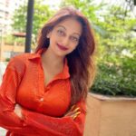 Manasi Naik Instagram - It’s the RECIPROCITY for me. I deserve to be FILLED the same way I pour…👱🏻‍♀️ Thank you Universe 💫 I will Not Give Up Growing Glowing And Healing ❤️‍🩹 #ManasiNaik #Actor #Performer #Beingme #OnMyOwn #Beauty #OOTD #fashionstyle #MyStyle #Secret #grattitude #Happy #survivor #Growing #Glowing #WorkingHard #WatchMeGrow #ThankYou #SelfRealisation #survivor #Cultured #Morals #Focused #mentalhealthawareness #MentalPeace #NewDreams #NeverGiveUp #newbeginnings 🧿 #CatMomOf12