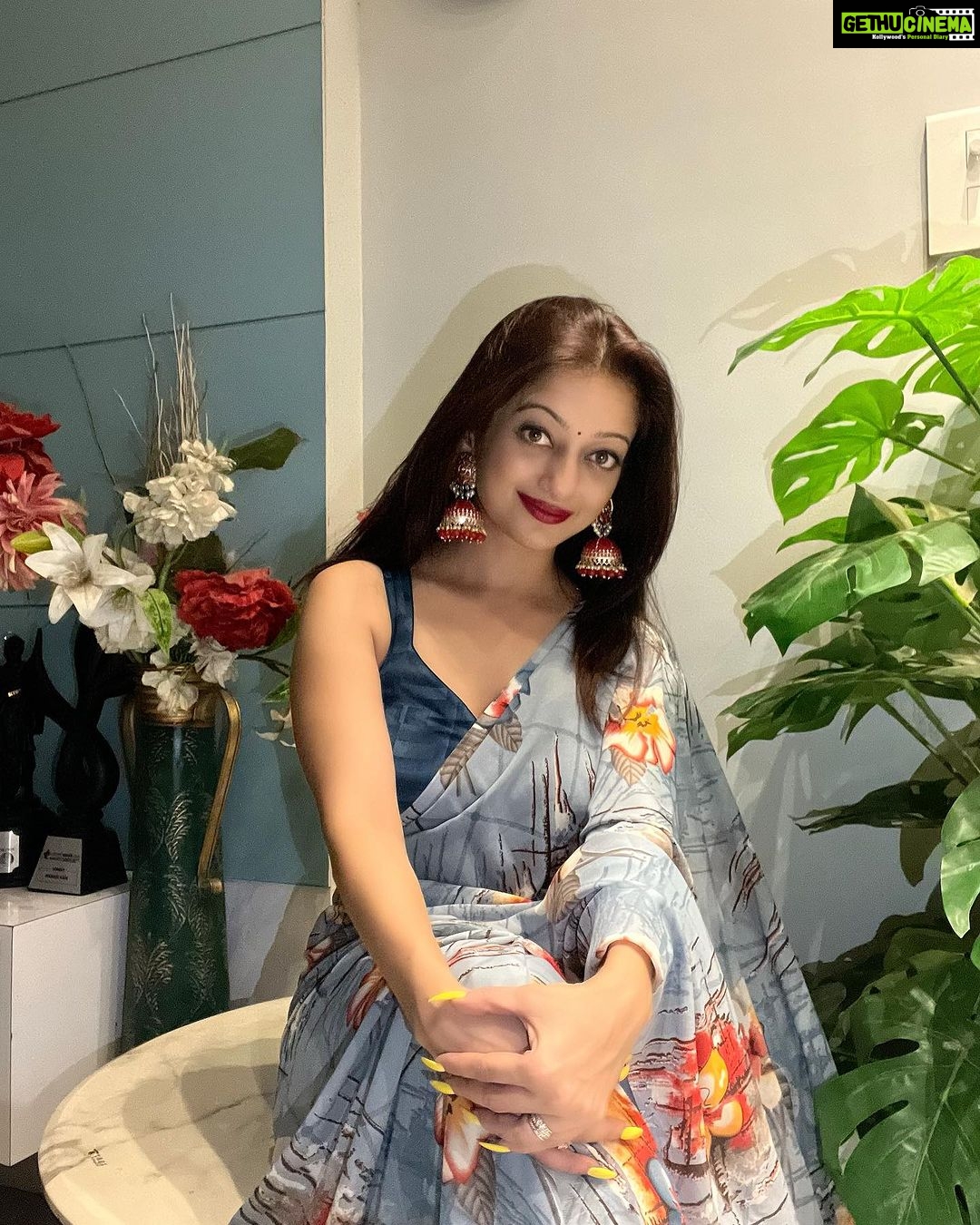 Manasi Naik Instagram - Why is this Happening to me? π« What is this TEACHING ME? ππ» Thank you Universe π« I will Not Give Up Growing Glowing And Healing β€οΈβπ©Ή #ManasiNaik #Actor #Performer #Beingme #OnMyOwn #Beauty #OOTD #fashionstyle #MyStyle #Secret #grattitude #Happy #survivor #Growing #Glowing #WorkingHard #WatchMeGrow #ThankYou #SelfRealisation #survivor #Cultured #Morals #Focused #mentalhealthawareness #MentalPeace #NewDreams #NeverGiveUp #newbeginnings π§Ώ #CatMomOf12