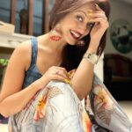Manasi Naik Instagram - Why is this Happening to me? 🚫 What is this TEACHING ME? 👍🏻 Thank you Universe 💫 I will Not Give Up Growing Glowing And Healing ❤️‍🩹 #ManasiNaik #Actor #Performer #Beingme #OnMyOwn #Beauty #OOTD #fashionstyle #MyStyle #Secret #grattitude #Happy #survivor #Growing #Glowing #WorkingHard #WatchMeGrow #ThankYou #SelfRealisation #survivor #Cultured #Morals #Focused #mentalhealthawareness #MentalPeace #NewDreams #NeverGiveUp #newbeginnings 🧿 #CatMomOf12