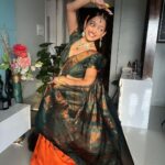 Manasi Naik Instagram - Rakh Hausla wo Manzar bhi ayega Pyaase ke paas Chalkar Samundar Bhi ayega Thaq kar Na baith Manzil ke Musafir Manzil Bhi milegi Aur Jeetne Ka Maza bhi ayega🧡 Saree By 🎀 @tanishkweddingsaree Thank you for Making Me Feel So special as always 🧡🧡🧡 This Festive season ,Place Your Order Nowww…🫶🏻 Thank you Universe 💫 I will Not Give Up Growing Glowing And Healing ❤️‍🩹 #ManasiNaik #Actor #Performer #Beingme #OnMyOwn #Beauty #OOTD #fashionstyle #MyStyle #Secret #grattitude #Happy #survivor #Growing #Glowing #WorkingHard #WatchMeGrow #ThankYou #SelfRealisation #survivor #Cultured #Morals #Focused #mentalhealthawareness #MentalPeace #NewDreams #NeverGiveUp #newbeginnings 🧿 #CatMomOf12