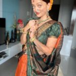 Manasi Naik Instagram - Rakh Hausla wo Manzar bhi ayega Pyaase ke paas Chalkar Samundar Bhi ayega Thaq kar Na baith Manzil ke Musafir Manzil Bhi milegi Aur Jeetne Ka Maza bhi ayega🧡 Saree By 🎀 @tanishkweddingsaree Thank you for Making Me Feel So special as always 🧡🧡🧡 This Festive season ,Place Your Order Nowww…🫶🏻 Thank you Universe 💫 I will Not Give Up Growing Glowing And Healing ❤️‍🩹 #ManasiNaik #Actor #Performer #Beingme #OnMyOwn #Beauty #OOTD #fashionstyle #MyStyle #Secret #grattitude #Happy #survivor #Growing #Glowing #WorkingHard #WatchMeGrow #ThankYou #SelfRealisation #survivor #Cultured #Morals #Focused #mentalhealthawareness #MentalPeace #NewDreams #NeverGiveUp #newbeginnings 🧿 #CatMomOf12