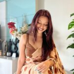 Manasi Naik Instagram - “I don’t have time, energy, or interest in hating the haters; I’m too busy loving ❤️ the lovers.” — Steve Marabou Thank you Universe 💫 I will Not Give Up Growing Glowing And Healing ❤️‍🩹 #ManasiNaik #Actor #Performer #Beingme #OnMyOwn #Beauty #OOTD #fashionstyle #MyStyle #Secret #grattitude #Happy #survivor #Growing #Glowing #WorkingHard #WatchMeGrow #ThankYou #SelfRealisation #survivor #Cultured #Morals #Focused #mentalhealthawareness #MentalPeace #NewDreams #NeverGiveUp #newbeginnings 🧿 #CatMomOf12