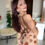 Manasi Naik Instagram - “I don’t have time, energy, or interest in hating the haters; I’m too busy loving ❤️ the lovers.” — Steve Marabou Thank you Universe 💫 I will Not Give Up Growing Glowing And Healing ❤️‍🩹 #ManasiNaik #Actor #Performer #Beingme #OnMyOwn #Beauty #OOTD #fashionstyle #MyStyle #Secret #grattitude #Happy #survivor #Growing #Glowing #WorkingHard #WatchMeGrow #ThankYou #SelfRealisation #survivor #Cultured #Morals #Focused #mentalhealthawareness #MentalPeace #NewDreams #NeverGiveUp #newbeginnings 🧿 #CatMomOf12