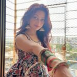 Manasi Naik Instagram - ढाई अक्षर की बात कहने में कितनी तकलीफ उठा रखी है, तूने आँखों में छिपा रखी है मैंने होंठो पे दबा रखी है…❤️ Thank you Universe 💫 I will Not Give Up Growing Glowing And Healing ❤️‍🩹 #ManasiNaik #Actor #Performer #Beingme #OnMyOwn #Beauty #OOTD #fashionstyle #MyStyle #Secret #grattitude #Happy #survivor #Growing #Glowing #WorkingHard #WatchMeGrow #ThankYou #SelfRealisation #survivor #Cultured #Morals #Focused #mentalhealthawareness #MentalPeace #NewDreams #NeverGiveUp #newbeginnings 🧿 #CatMomOf12