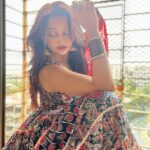 Manasi Naik Instagram - ढाई अक्षर की बात कहने में कितनी तकलीफ उठा रखी है, तूने आँखों में छिपा रखी है मैंने होंठो पे दबा रखी है…❤️ Thank you Universe 💫 I will Not Give Up Growing Glowing And Healing ❤️‍🩹 #ManasiNaik #Actor #Performer #Beingme #OnMyOwn #Beauty #OOTD #fashionstyle #MyStyle #Secret #grattitude #Happy #survivor #Growing #Glowing #WorkingHard #WatchMeGrow #ThankYou #SelfRealisation #survivor #Cultured #Morals #Focused #mentalhealthawareness #MentalPeace #NewDreams #NeverGiveUp #newbeginnings 🧿 #CatMomOf12