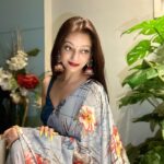 Manasi Naik Instagram - Why is this Happening to me? 🚫 What is this TEACHING ME? 👍🏻 Thank you Universe 💫 I will Not Give Up Growing Glowing And Healing ❤️‍🩹 #ManasiNaik #Actor #Performer #Beingme #OnMyOwn #Beauty #OOTD #fashionstyle #MyStyle #Secret #grattitude #Happy #survivor #Growing #Glowing #WorkingHard #WatchMeGrow #ThankYou #SelfRealisation #survivor #Cultured #Morals #Focused #mentalhealthawareness #MentalPeace #NewDreams #NeverGiveUp #newbeginnings 🧿 #CatMomOf12