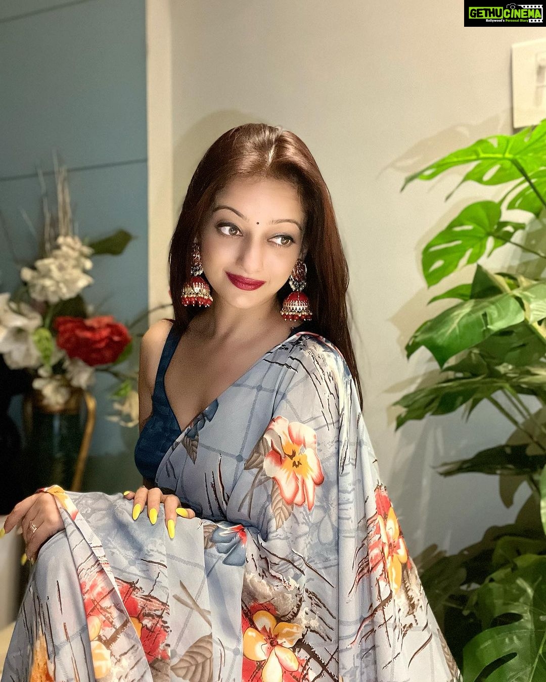 Manasi Naik Instagram - Why is this Happening to me? π« What is this TEACHING ME? ππ» Thank you Universe π« I will Not Give Up Growing Glowing And Healing β€οΈβπ©Ή #ManasiNaik #Actor #Performer #Beingme #OnMyOwn #Beauty #OOTD #fashionstyle #MyStyle #Secret #grattitude #Happy #survivor #Growing #Glowing #WorkingHard #WatchMeGrow #ThankYou #SelfRealisation #survivor #Cultured #Morals #Focused #mentalhealthawareness #MentalPeace #NewDreams #NeverGiveUp #newbeginnings π§Ώ #CatMomOf12