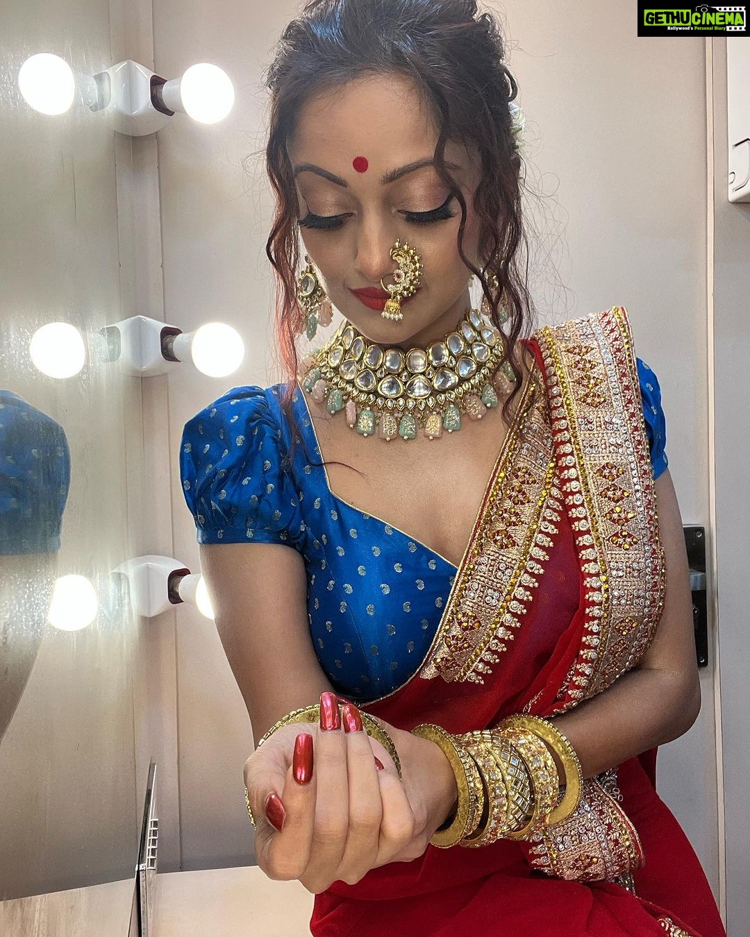 Manasi Naik Instagram - ज़रा सा हक़ जताना तुम भी सीख लो अगर इश्क़ है तो बताना सीख लो ❤️🙈 Thank you Universe 💫 I will Not Give Up Growing Glowing And Healing ❤️🩹 #ManasiNaik #Actor #Performer #Beingme #OnMyOwn #Beauty #OOTD #fashionstyle #MyStyle #Secret #grattitude #Happy #survivor #Growing #Glowing #WorkingHard #WatchMeGrow #ThankYou #SelfRealisation #survivor #Cultured #Morals #Focused #mentalhealthawareness #MentalPeace #NewDreams #NeverGiveUp #newbeginnings 🧿 #CatMomOf12