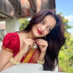 Manasi Naik Instagram - Sorry Heart 🫀,This Time Im listening to my Brain 🧠 🚨⚖️🫶🏻❤️ With Love, M. Saree by 🎀 @saraswati_paithani2512 💛 Thank you for making me feel so special like always🎀 Place your order Now 💛 Thank you Universe 💫 I will Not Give Up Growing Glowing And Healing ❤️‍🩹 #ManasiNaik #Actor #Performer #Beingme #OnMyOwn #Beauty #OOTD #fashionstyle #MyStyle #Secret #grattitude #Happy #survivor #Growing #Glowing #WorkingHard #WatchMeGrow #ThankYou #SelfRealisation #survivor #Cultured #Morals #Focused #mentalhealthawareness #MentalPeace #NewDreams #NeverGiveUp #newbeginnings 🧿 #CatMomOf12