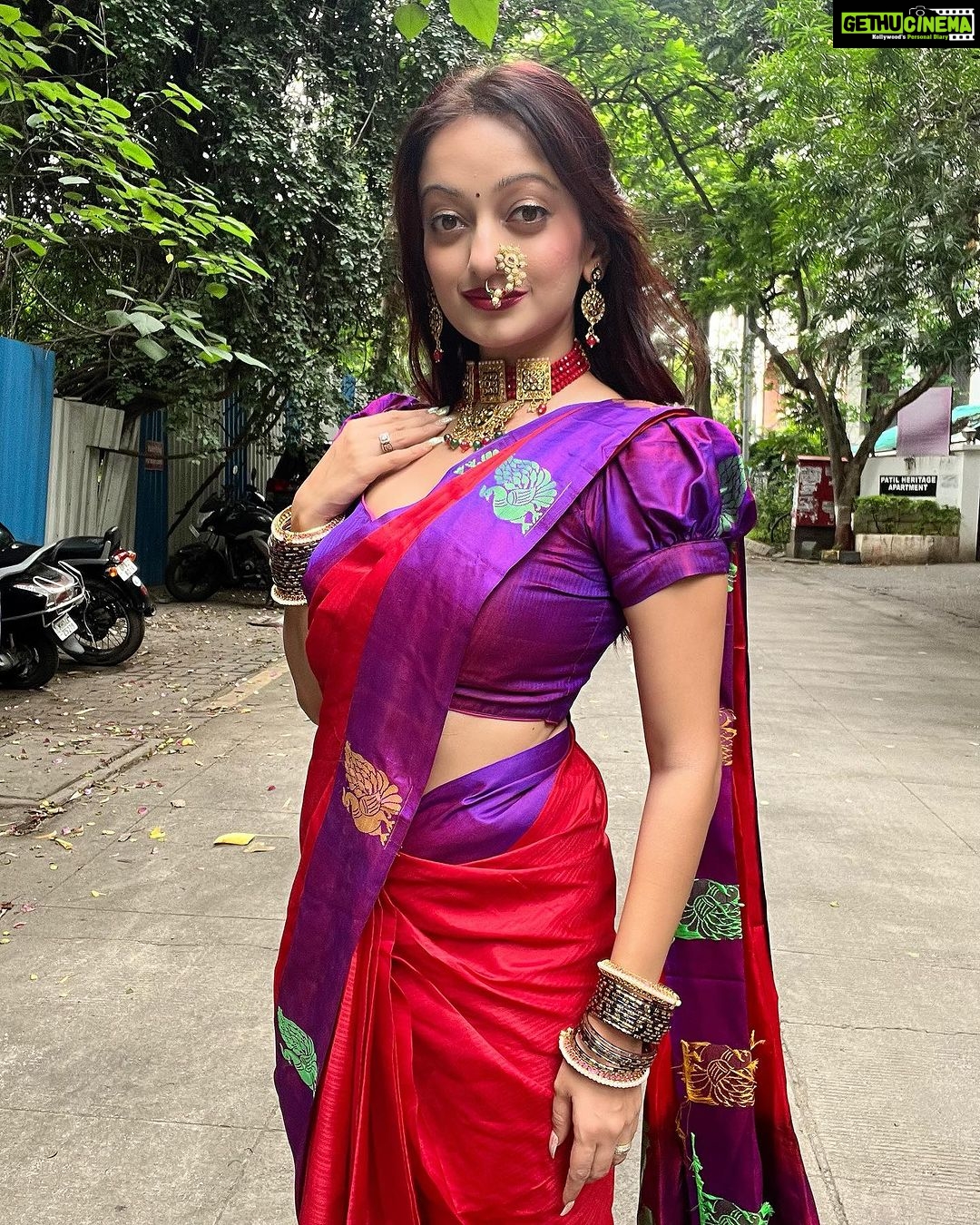 Manasi Naik Instagram - Them : What do u Find attractive nowadays? Le me : Self-Awareness, Boundaries, Emotional Maturity, Respect, Honesty, Clear Communication, Transparency, Compassion, Vulnerability, Authenticity and Loyalty. Thank you Universe 💫 I will Not Give Up Growing Glowing And Healing ❤️🩹 #ManasiNaik #Actor #Performer #Beingme #OnMyOwn #Beauty #OOTD #fashionstyle #MyStyle #Secret #grattitude #Happy #survivor #Growing #Glowing #WorkingHard #WatchMeGrow #ThankYou #SelfRealisation #survivor #Cultured #Morals #Focused #mentalhealthawareness #MentalPeace #NewDreams #NeverGiveUp #newbeginnings 🧿 #CatMomOf12