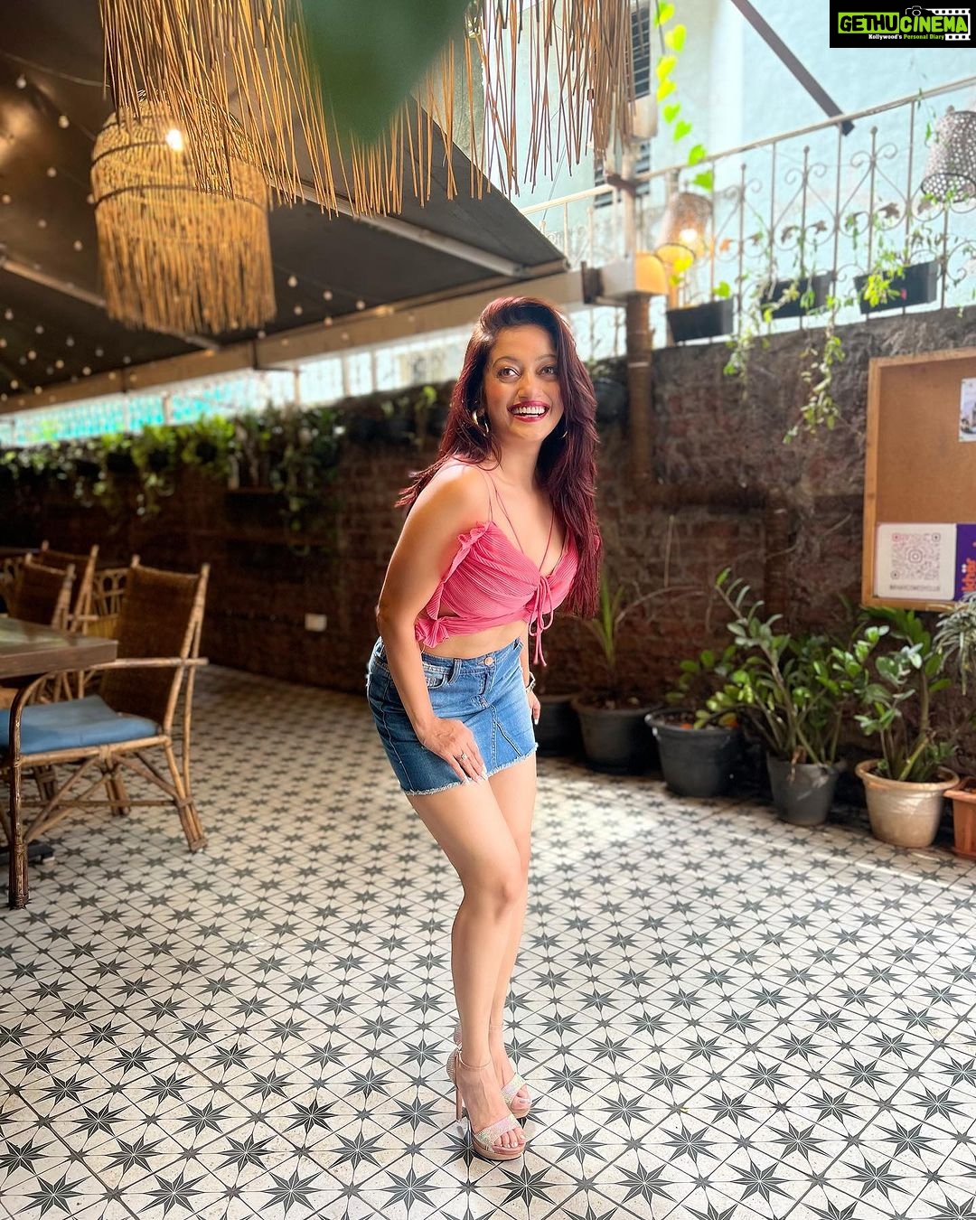 Manasi Naik Instagram - When you begin to awaken, layers will be Shed, You may experience Rage, Depression, Anxiety, Fear etc RIDE THE WAVE 🌊 Allow these things to exit your system, because your illusion Self (ego) is being shed so your True Self (spirit) can Thrive! EMBRACE THE TRANSITION 💕 Thank you Universe 💫 I will Not Give Up Growing Glowing And Healing ❤️🩹 #ManasiNaik #Actor #Performer #Beingme #OnMyOwn #Beauty #OOTD #fashionstyle #MyStyle #Secret #grattitude #Happy #survivor #Growing #Glowing #WorkingHard #WatchMeGrow #ThankYou #SelfRealisation #survivor #Cultured #Morals #Focused #mentalhealthawareness #MentalPeace #NewDreams #NeverGiveUp #newbeginnings 🧿 #CatMomOf12