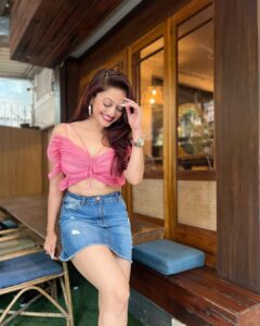 Manasi Naik Instagram - When you begin to awaken, layers will be Shed, You may experience Rage, Depression, Anxiety, Fear etc RIDE THE WAVE 🌊 Allow these things to exit your system, because your illusion Self (ego) is being shed so your True Self (spirit) can Thrive! EMBRACE THE TRANSITION 💕 Thank you Universe 💫 I will Not Give Up Growing Glowing And Healing ❤️‍🩹 #ManasiNaik #Actor #Performer #Beingme #OnMyOwn #Beauty #OOTD #fashionstyle #MyStyle #Secret #grattitude #Happy #survivor #Growing #Glowing #WorkingHard #WatchMeGrow #ThankYou #SelfRealisation #survivor #Cultured #Morals #Focused #mentalhealthawareness #MentalPeace #NewDreams #NeverGiveUp #newbeginnings 🧿 #CatMomOf12