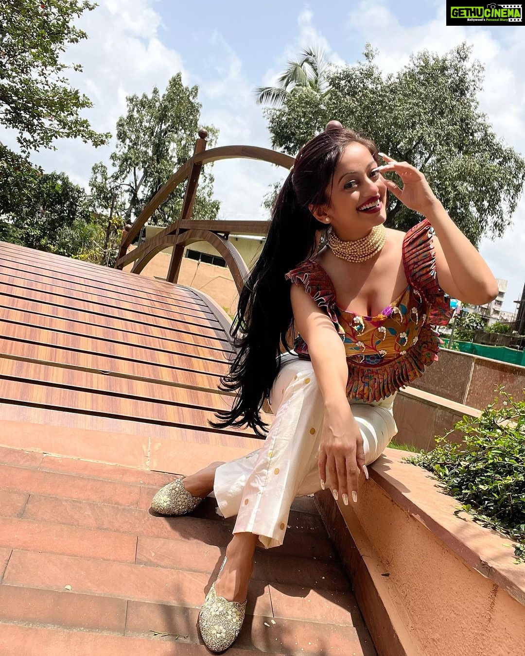 Manasi Naik Instagram - EXCLUSIVE π₯ This Festive Season Manasi Naik X Vishakha Satri Go Deep Down In Fashion Couture ππ«Άπ»β€οΈ Thank You love β€οΈ Heartiest Congratulations to Beautiful @vishakhasatri_label__ for Her new collection ππ«Άπ» Styled by π @bharti_gala_makeup_hair_artist π§Έ Thank you Universe π« I will Not Give Up Growing Glowing And Healing β€οΈβπ©Ή #ManasiNaik #Actor #Performer #Beingme #OnMyOwn #Beauty #OOTD #fashionstyle #MyStyle #Secret #grattitude #Happy #survivor #Growing #Glowing #WorkingHard #WatchMeGrow #ThankYou #SelfRealisation #survivor #Cultured #Morals #Focused #mentalhealthawareness #MentalPeace #NewDreams #NeverGiveUp #newbeginnings π§Ώ #CatMomOf12