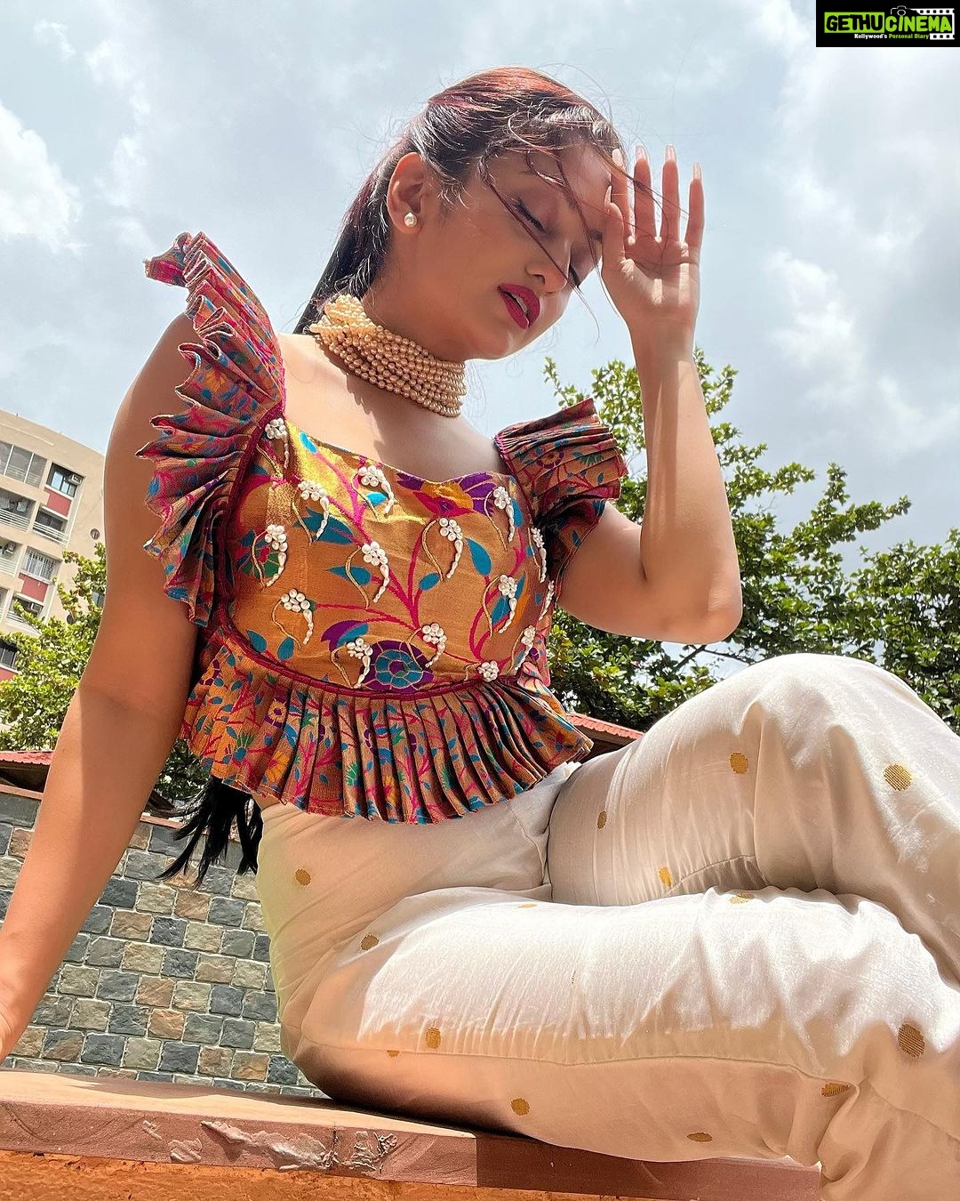 Manasi Naik Instagram - EXCLUSIVE π₯ This Festive Season Manasi Naik X Vishakha Satri Go Deep Down In Fashion Couture ππ«Άπ»β€οΈ Thank You love β€οΈ Heartiest Congratulations to Beautiful @vishakhasatri_label__ for Her new collection ππ«Άπ» Styled by π @bharti_gala_makeup_hair_artist π§Έ Thank you Universe π« I will Not Give Up Growing Glowing And Healing β€οΈβπ©Ή #ManasiNaik #Actor #Performer #Beingme #OnMyOwn #Beauty #OOTD #fashionstyle #MyStyle #Secret #grattitude #Happy #survivor #Growing #Glowing #WorkingHard #WatchMeGrow #ThankYou #SelfRealisation #survivor #Cultured #Morals #Focused #mentalhealthawareness #MentalPeace #NewDreams #NeverGiveUp #newbeginnings π§Ώ #CatMomOf12
