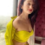 Manasi Naik Instagram - WORK while they sleep 😴 LEARN while they Party 🎉 SAVE while they spend 💰 LIVE like They Dream 💭🤣🤙🏻 This…Coming Soon 🍀🫶🏻🎬 The clock is ticking…🍀 Kuch der Aur⏳ Thank you Universe 💫 I will Not Give Up Growing Glowing And Healing ❤️‍🩹 #ManasiNaik #Actor #Performer #Beingme #OnMyOwn #Beauty #OOTD #fashionstyle #MyStyle #Secret #grattitude #Happy #survivor #Growing #Glowing #WorkingHard #WatchMeGrow #ThankYou #SelfRealisation #survivor #Cultured #Morals #Focused #mentalhealthawareness #MentalPeace #NewDreams #NeverGiveUp #newbeginnings 🧿 #CatMomOf12