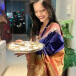 Manasi Naik Instagram - 🤩💥तुम्हाला शांती, शक्ती, संपत्ती, निसर्ग, संयम, साधेपणा, यश, समृद्धी, मूल्ये, आरोग्य, आदर, सरस्वती आणि 🌸🙏🏻आपुलकी देवो हीच ईश्वरचरणी प्रार्थना.शुभ लक्ष्मीपूजन🙏🏻🌸 Thank you Universe 💫 I will Not Give Up Growing Glowing And Healing ❤️‍🩹 #ManasiNaik #Actor #Performer #Beingme #OnMyOwn #Beauty #OOTD #fashionstyle #MyStyle #Secret #grattitude #Happy #survivor #Growing #Glowing #WorkingHard #WatchMeGrow #ThankYou #SelfRealisation #survivor #Cultured #Morals #Focused #mentalhealthawareness #MentalPeace #NewDreams #NeverGiveUp #newbeginnings 🧿 #CatMomOf12
