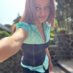 Manasi Naik Instagram - There comes A day when you realise Turning the page is THE BEST FEELING IN THE WORLD because you realise there’s sooo much more to the book than the page you were STUCK ON 🏌🏻‍♂️ Kuch Der Aur…⏳ Thank you Universe 💫 I will Not Give Up Growing Glowing And Healing ❤️‍🩹 #ManasiNaik #Actor #Performer #Beingme #OnMyOwn #Beauty #OOTD #fashionstyle #MyStyle #Secret #grattitude #Happy #survivor #Growing #Glowing #WorkingHard #WatchMeGrow #ThankYou #SelfRealisation #survivor #Cultured #Morals #Focused #mentalhealthawareness #MentalPeace #NewDreams #NeverGiveUp #newbeginnings 🧿 #CatMomOf12