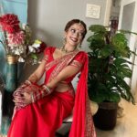 Manasi Naik Instagram - Karva Chauth Look 2023🌚🫶🏻 🙏🏻भगवान शिव और देवी पार्वती का आशीर्वाद आपके विवाह में प्रेम और खुशियाँ लाए.❤️ करवा चौथ के इस शुभ दिन पर व्रत रखने वाली सभी महिला दोस्तों को हार्दिक शुभकामनाएं! आपकी सभी आशाएँ और सपने सच हों…❤️🫶🏻 Happy Karwa Chauth To all who are Madly, Deeply and Truly in Love 🥰 Mehandi by 🌚 @hema_henna_artstudio Saree by 🌚 @surat_fashion_hub_24_ Styled by 🌚 @bharti_gala_makeup_hair_artist Thank you Universe 💫 I will Not Give Up Growing Glowing And Healing ❤️‍🩹 #ManasiNaik #Actor #Performer #Beingme #OnMyOwn #Beauty #OOTD #fashionstyle #MyStyle #Secret #grattitude #Happy #survivor #Growing #Glowing #WorkingHard #WatchMeGrow #ThankYou #SelfRealisation #survivor #Cultured #Morals #Focused #mentalhealthawareness #MentalPeace #NewDreams #NeverGiveUp #newbeginnings 🧿 #CatMomOf12