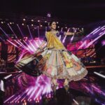 Manasi Parekh Instagram - Mesmerized, fulfilled, grateful and overwhelmed with all the love and vibes this #navratri 📸 : @dj_captures_photographer